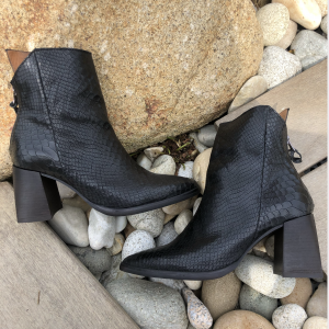BOOTS BOA CUT NERO