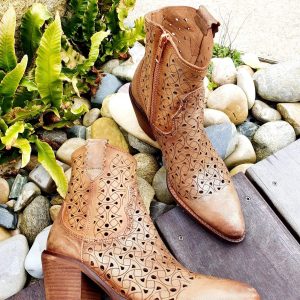 BOOTS METAL CORIANDER