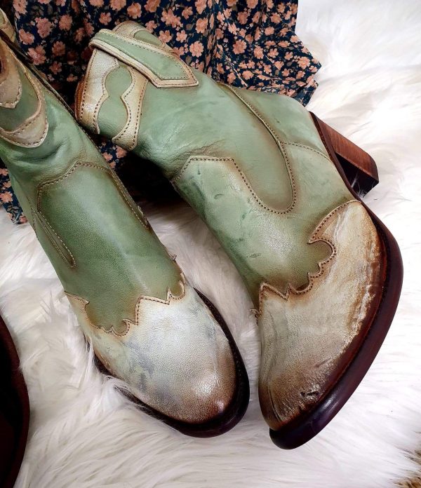 BOOTS METAL LILY PAD – Image 2